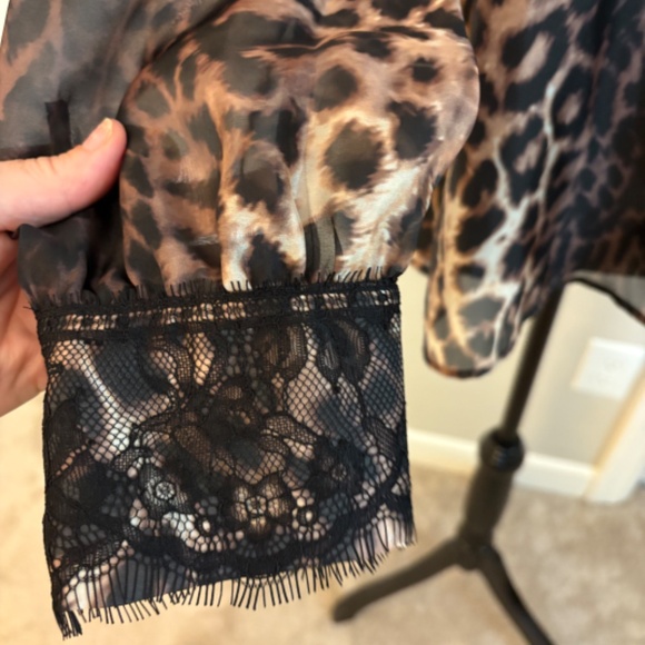Marc Cain NWT Blouse Leopard Print with Black Camisole Under Layer 6 - Picture 4 of 7